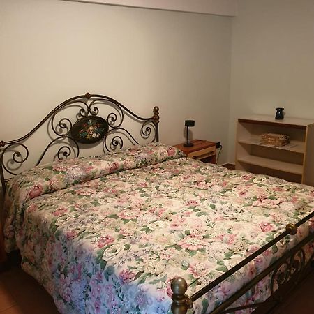 Dog House From Pompei-Amalfi Bed & Breakfast ซานตันโตนิโอ อาบาเต ภายนอก รูปภาพ