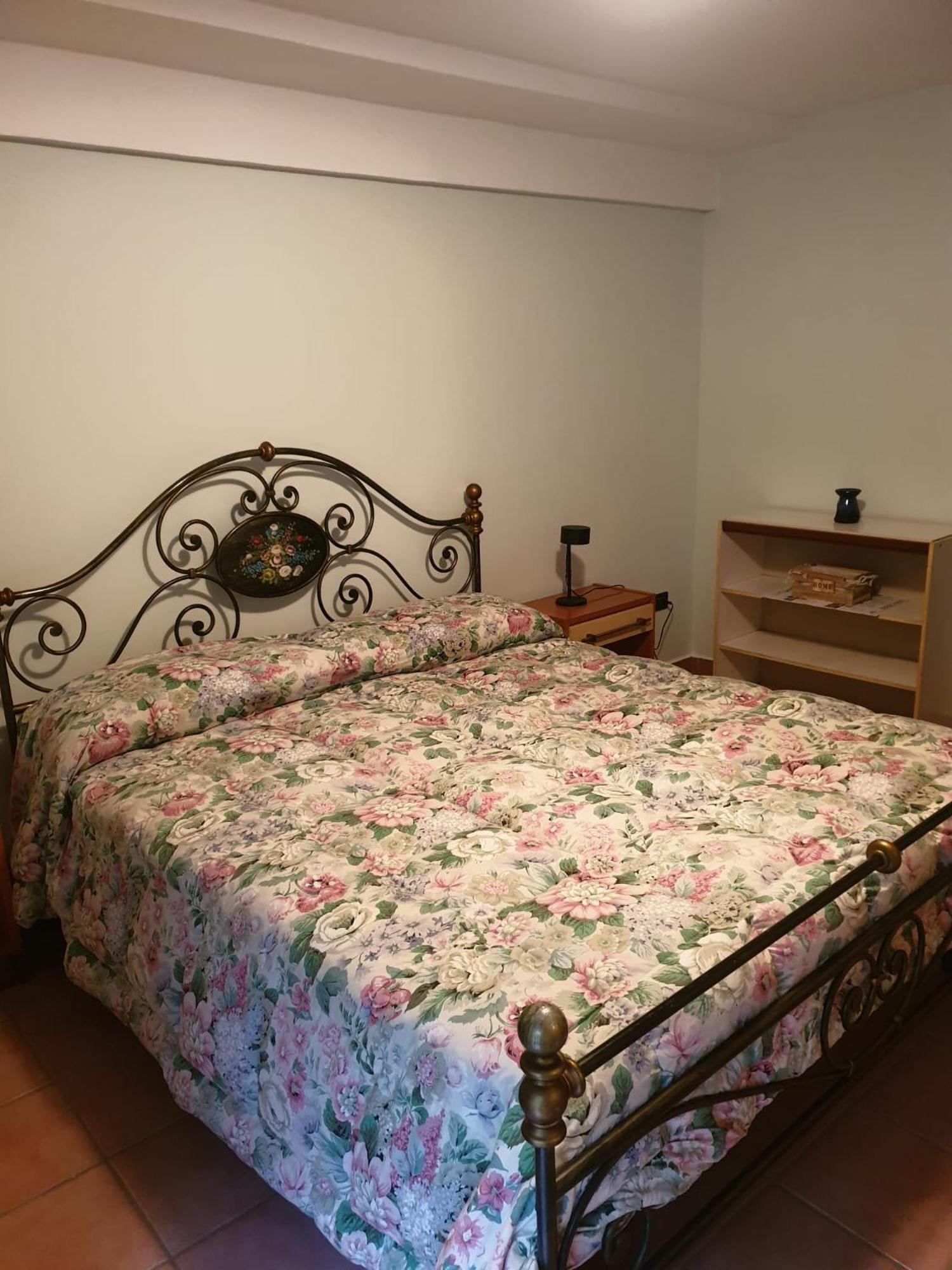 Dog House From Pompei-Amalfi Bed & Breakfast ซานตันโตนิโอ อาบาเต ภายนอก รูปภาพ